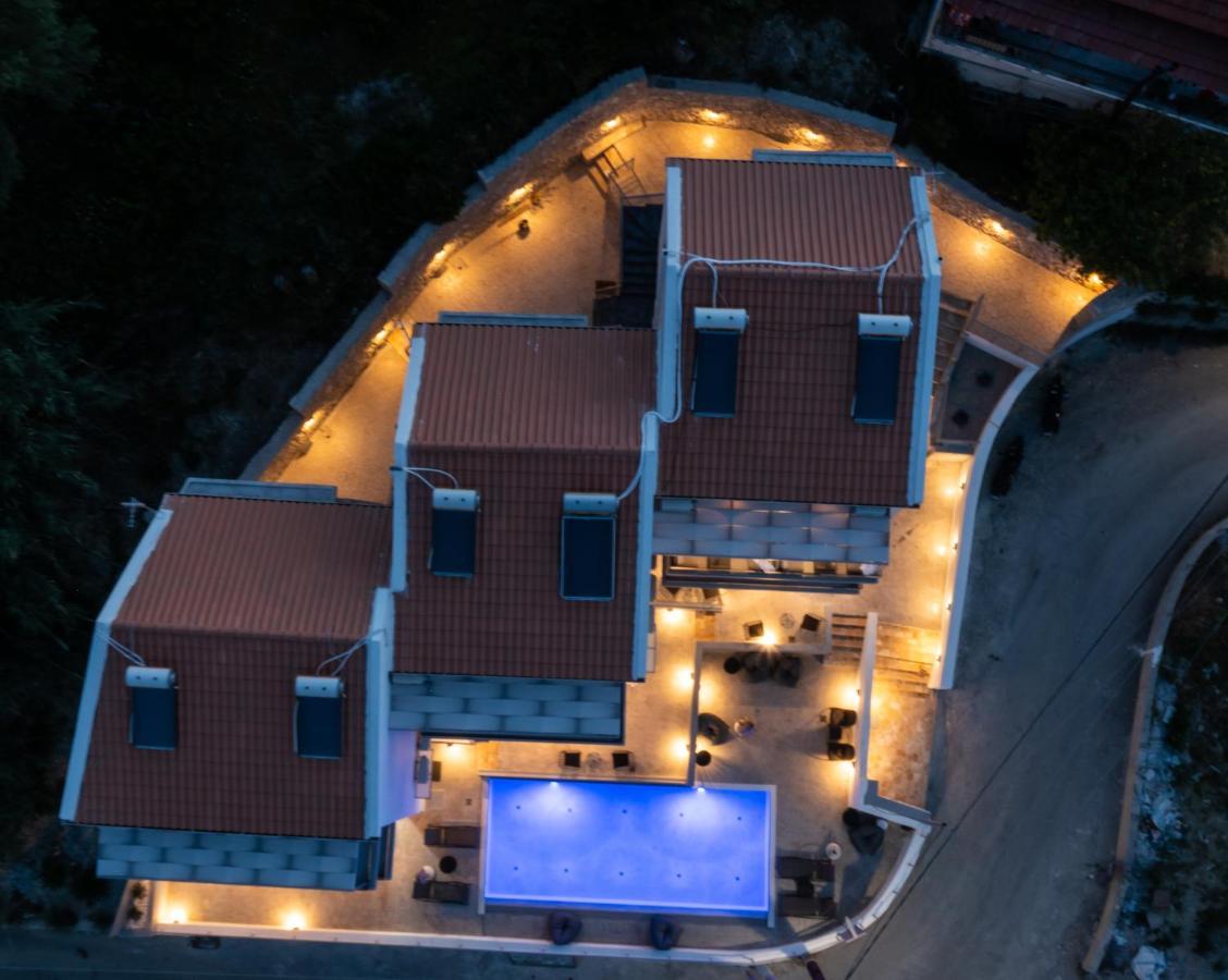 Clelia'S And Dione'S Design Studios Swimming Pool Nikiana Exterior foto